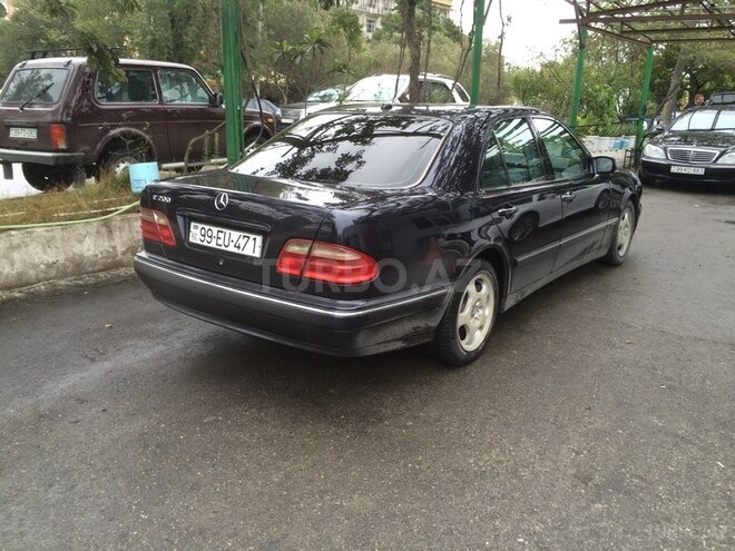 Mercedes E 200 2001, 195,200 km - 2.0 л - Bakı