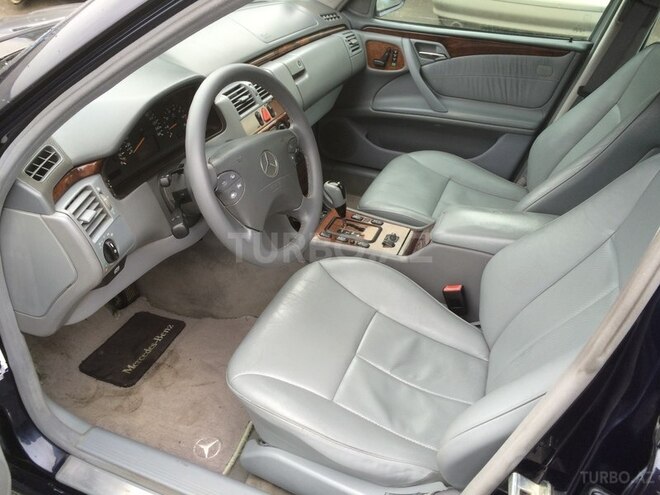 Mercedes E 200 2001, 195,200 km - 2.0 л - Bakı