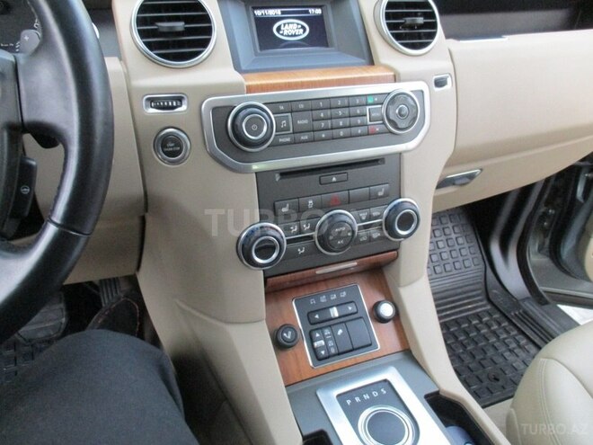 Land Rover Discovery 2015, 22,000 km - 0.4 l - Bakı
