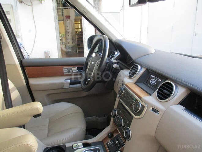 Land Rover Discovery 2015, 22,000 km - 0.4 l - Bakı