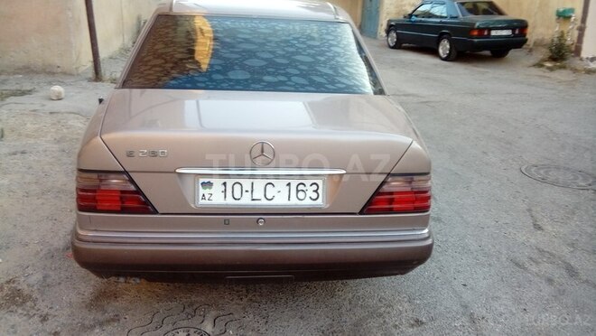 Mercedes E 280 1994, 4,500,000 km - 0.3 l - Bakı