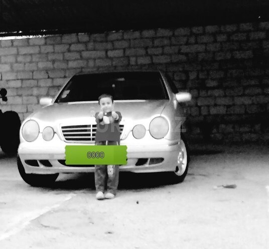 Mercedes E 220 1999, 3,700,000 km - 2.2 л - Bakı
