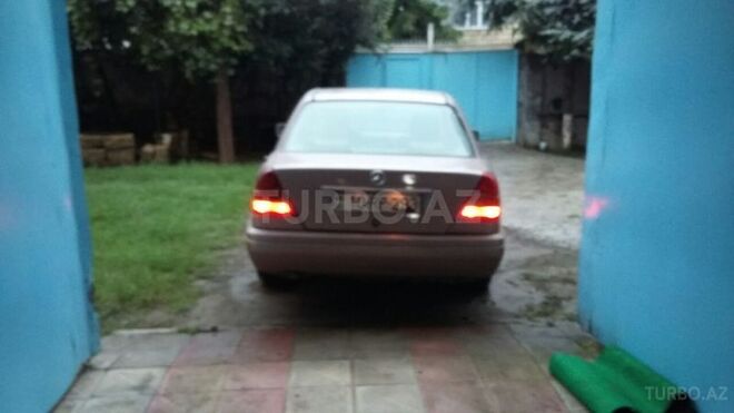 Mercedes C 180 1993, 321,456 km - 1.8 l - Masallı