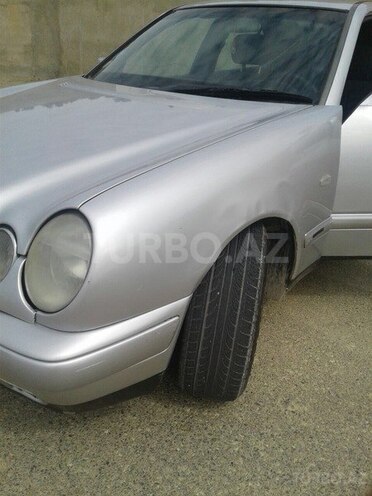 Mercedes E 240 1998, 390,000 km - 2.4 l - Bakı