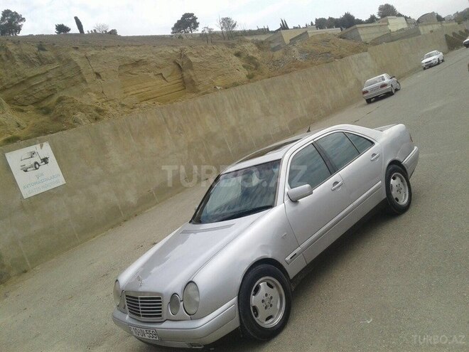 Mercedes E 240 1998, 390,000 km - 2.4 l - Bakı