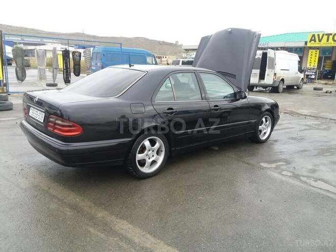 Mercedes E 220 2000, 264,500 km - 2.2 l - Sumqayıt