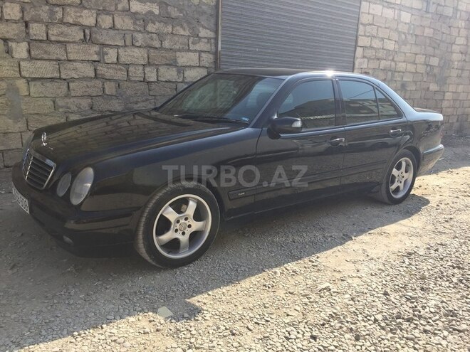 Mercedes E 220 2000, 264,500 km - 2.2 l - Sumqayıt