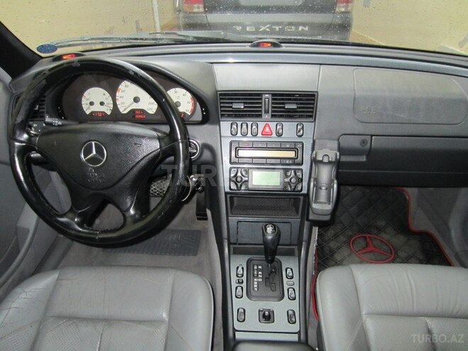 Mercedes C 220 1999, 201,000 km - 2.2 л - Bakı