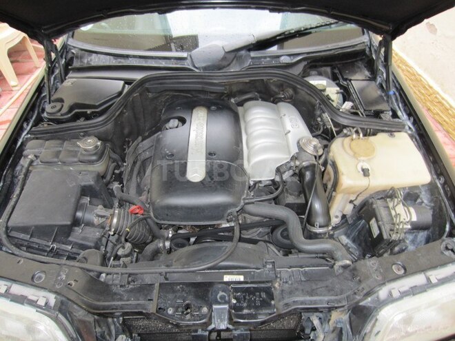 Mercedes C 220 1999, 201,000 km - 2.2 л - Bakı