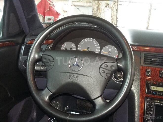 Mercedes E 270 2001, 316,800 km - 2.7 л - Bakı