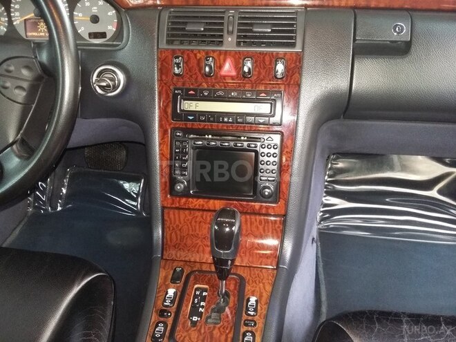 Mercedes E 270 2001, 316,800 km - 2.7 л - Bakı