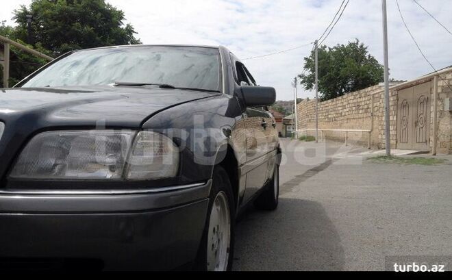 Mercedes C 220 1996, 315,000 km - 2.2 l - Bakı