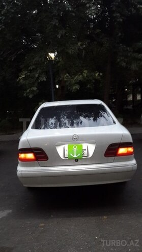 Mercedes E 320 2001, 116,000 km - 3.2 l - Bakı