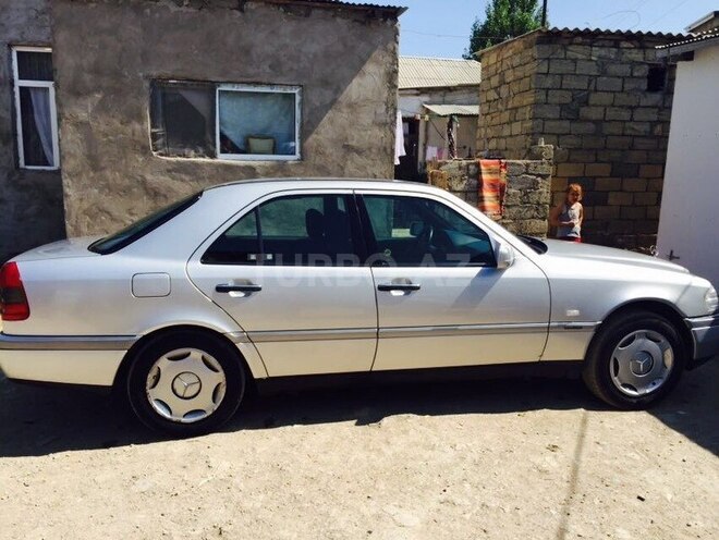 Mercedes C 180 1997, 235,000 km - 1.8 л - Bakı
