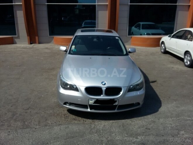 BMW 520 2004, 200,000 km - 2.2 л - Bakı