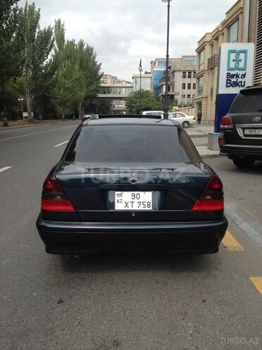 Mercedes C 200 1999, 250,000 km - 2.0 l - Bakı