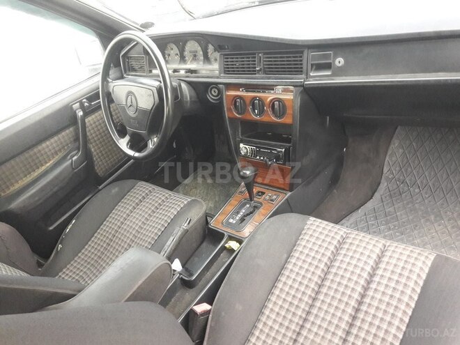 Mercedes 190 1992, 355,600 km - 2.0 l - Bakı