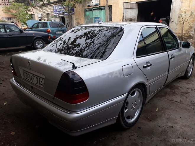 Mercedes C 240 1999, 280,000 km - 2.4 l - Bakı
