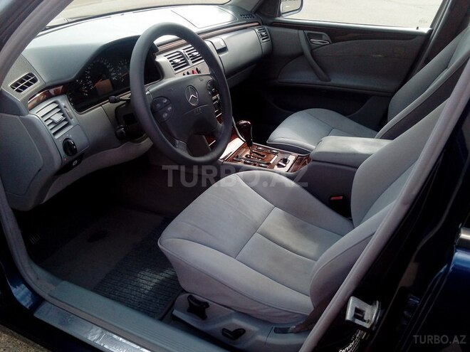 Mercedes E 280 2000, 196,000 km - 2.8 l - Bakı