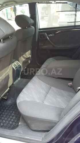 Mercedes E 240 2000, 118,000 km - 2.6 l - Bakı