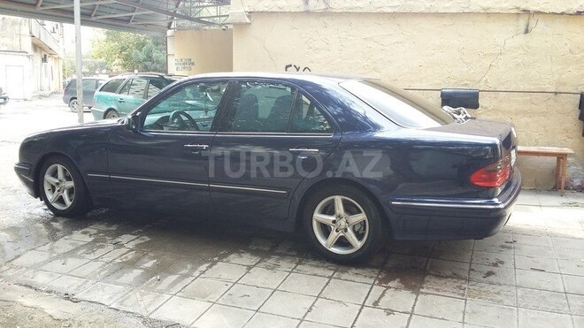 Mercedes E 240 2000, 118,000 km - 2.6 l - Bakı