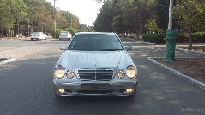 Mercedes E 200 2001, 194,000 km - 2.0 l - Sumqayıt