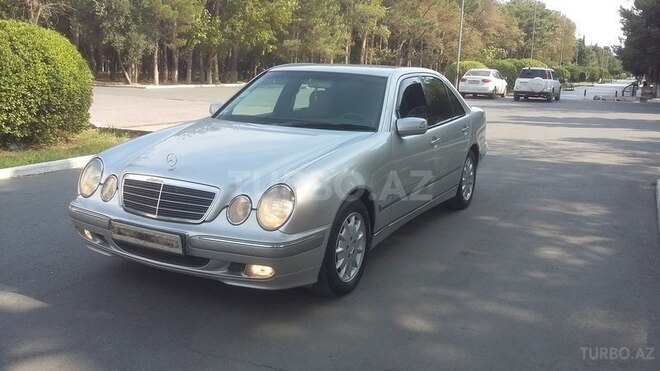 Mercedes E 200 2001, 194,000 km - 2.0 l - Sumqayıt