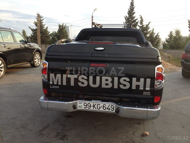 Mitsubishi L200 2013, 70,400 km - 2.5 l - Bakı