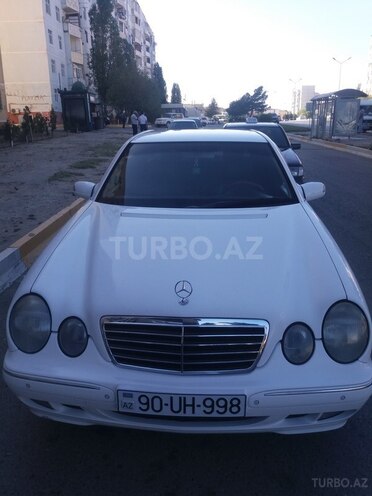 Mercedes E 220 2001, 272,000 km - 2.2 l - Sumqayıt