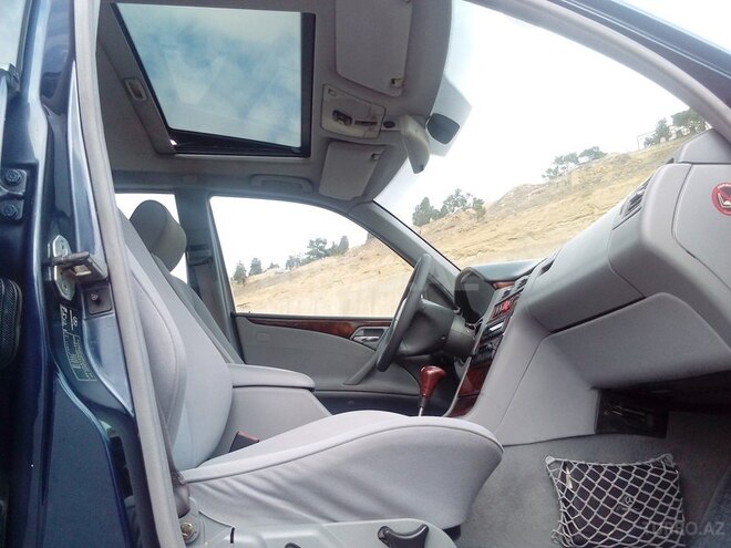 Mercedes E 280 2000, 296,000 km - 2.8 l - Bakı