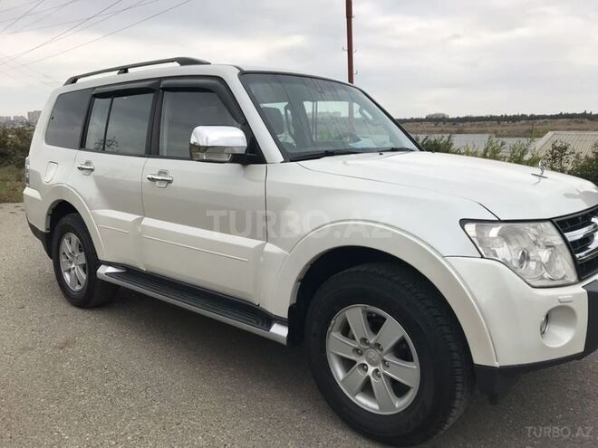 Mitsubishi Pajero 2008, 170,000 km - 3.0 l - Bakı