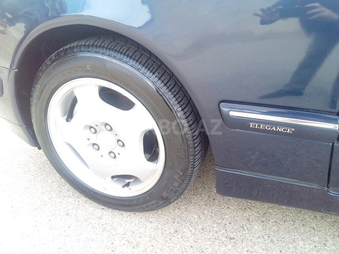 Mercedes E 280 2000, 296,000 km - 2.8 l - Bakı