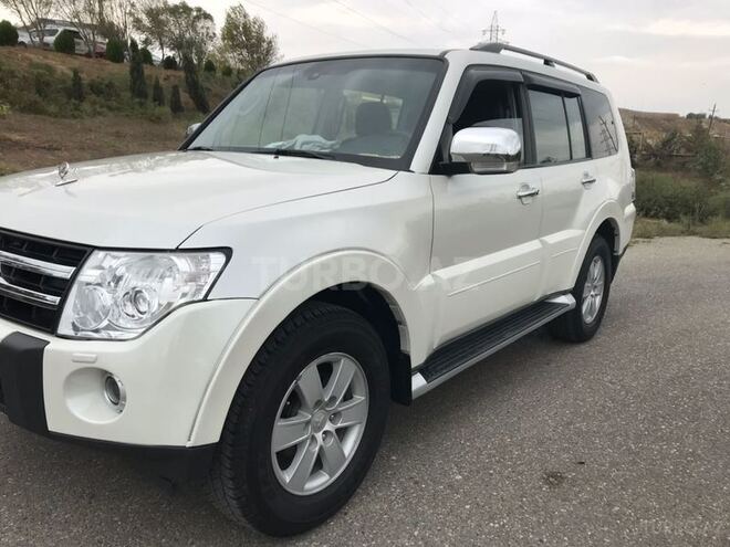Mitsubishi Pajero 2008, 170,000 km - 3.0 l - Bakı