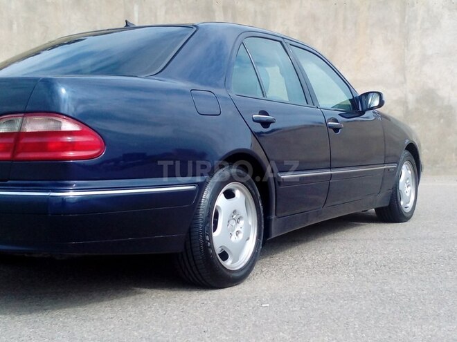 Mercedes E 280 2000, 296,000 km - 2.8 l - Bakı