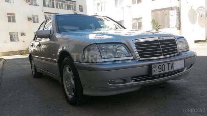 Mercedes C 200 2000, 300,000 km - 2.0 l - Bakı