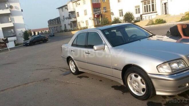 Mercedes C 200 2000, 300,000 km - 2.0 l - Bakı
