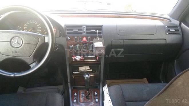 Mercedes C 200 2000, 300,000 km - 2.0 l - Bakı