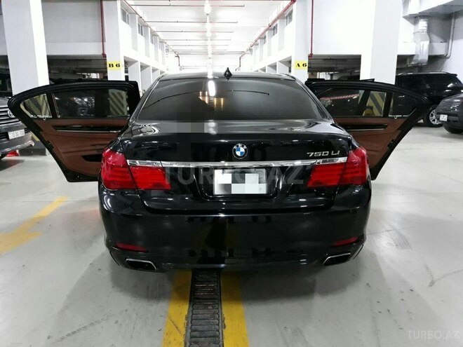 BMW 750 2010, 62,300 km - 4.4 л - Bakı