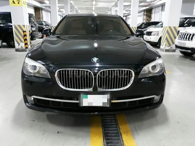 BMW 750 2010, 62,300 km - 4.4 л - Bakı