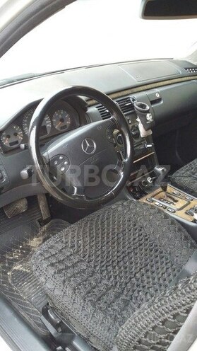 Mercedes E 270 2001, 321,000 km - 2.7 l - Bakı