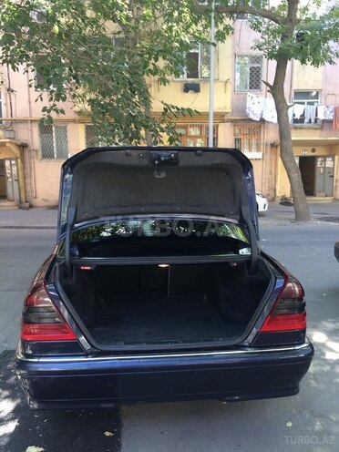 Mercedes C 240 1998, 282,000 km - 2.4 l - Bakı