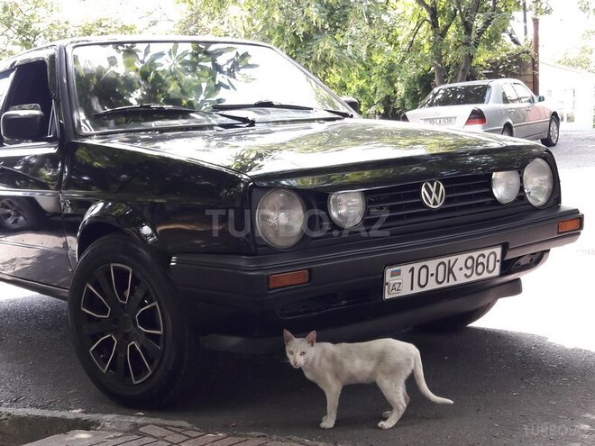 Volkswagen Golf 1990, 110,000 km - 1.6 l - Zaqatala
