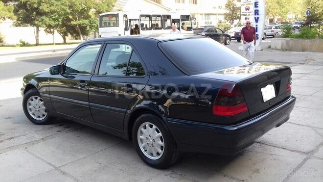 Mercedes C 200 1998, 228,400 km - 2.0 l - Bakı