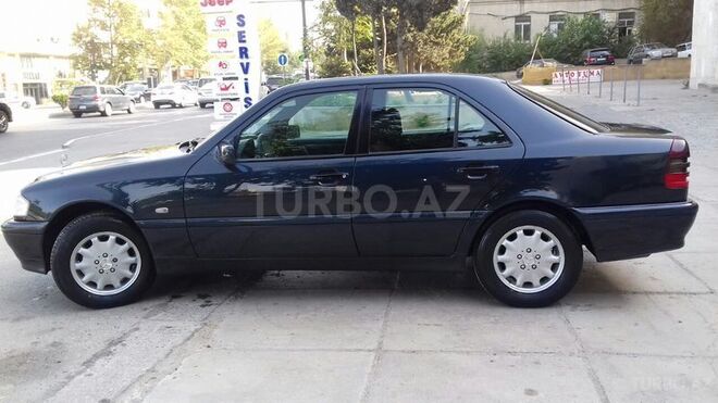 Mercedes C 200 1998, 228,400 km - 2.0 l - Bakı
