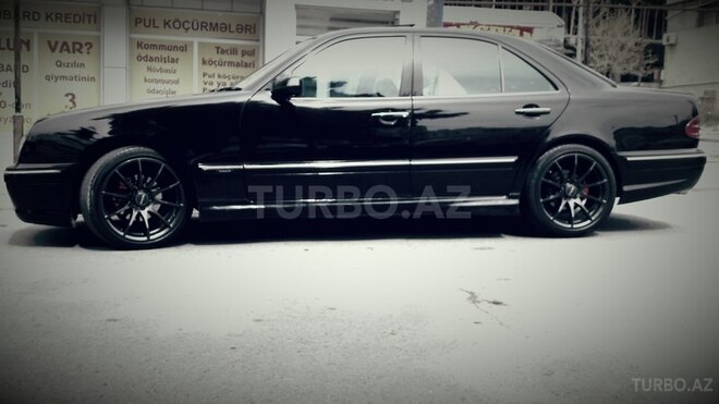 Mercedes E 280 2000, 236,500 km - 2.8 l - Bakı