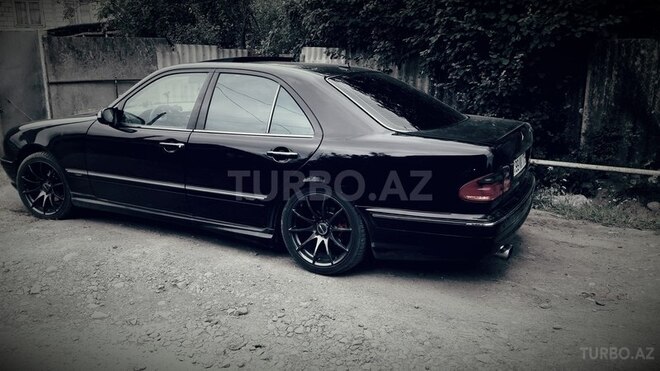 Mercedes E 280 2000, 236,500 km - 2.8 l - Bakı