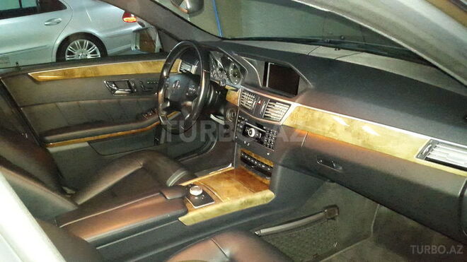 Mercedes E 350 2010, 101,000 km - 3.5 l - Bakı