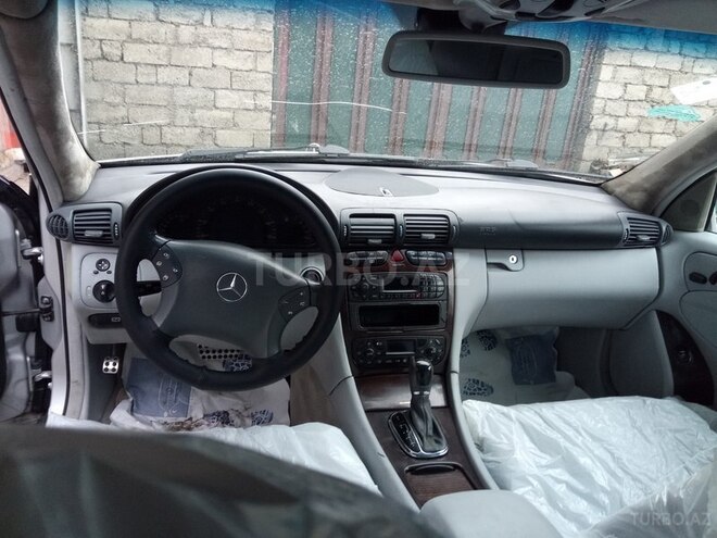 Mercedes C 32 AMG 2001, 175,000 km - 3.2 л - Bakı