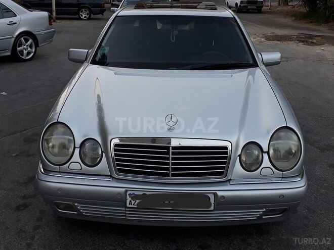 Mercedes E 240 1999, 268,500 km - 2.4 l - Bakı
