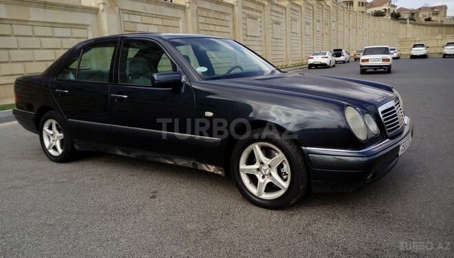 Mercedes E 280 1997, 324,000 km - 2.8 l - Sumqayıt